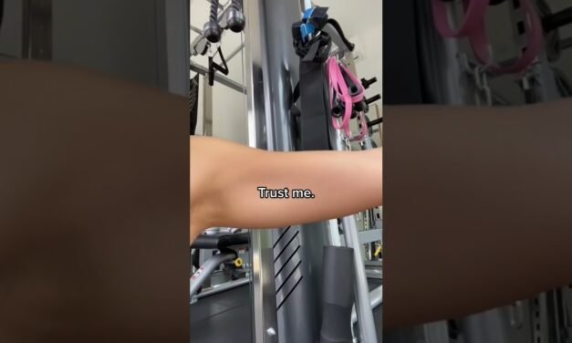 How to tone your triceps (weightless arm exercise) #shorts