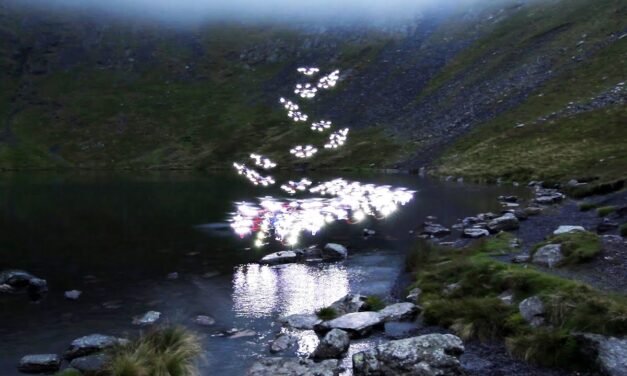 Marconi Union – Weightless (Official Video)