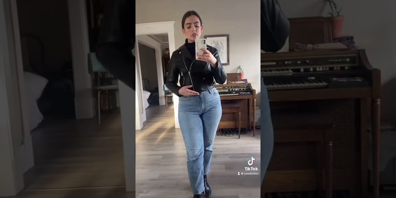 blazers for pear shapes: styling for the body types