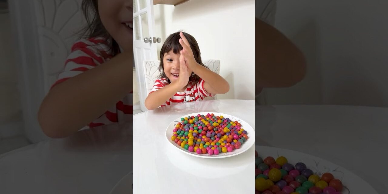 Maya teaches Molly healthy habits – wash your hands before you eat